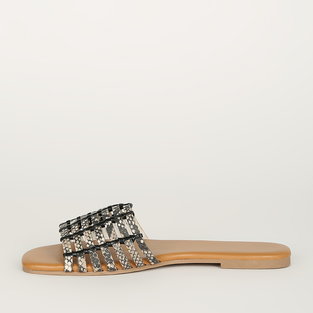 Fiercely Chic - Beige Snake Weaved Sandals - Picture 7 of 8